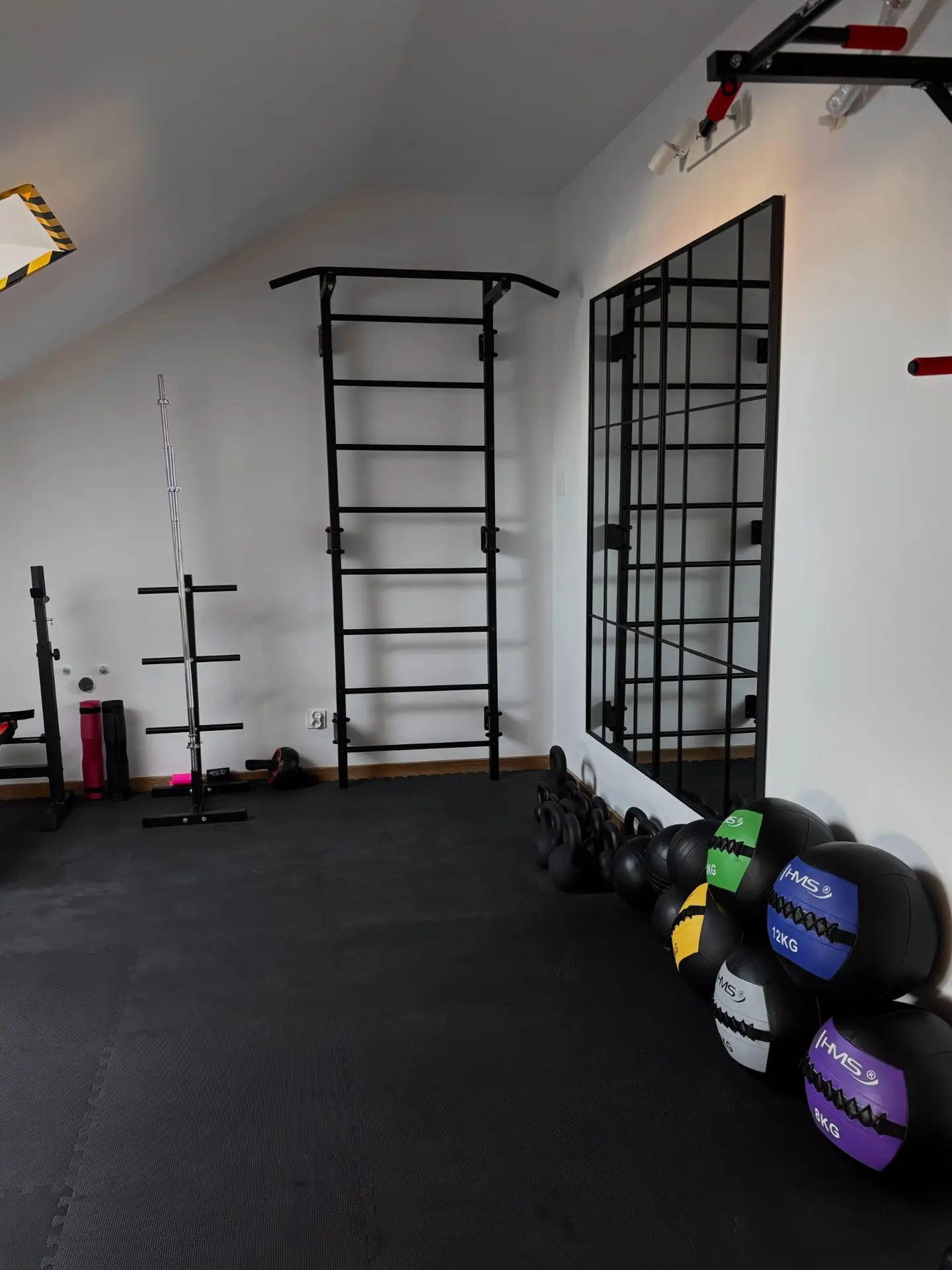 Wyposażenie salki rehabilitacyjnej - sprzęt do kinezyterapii